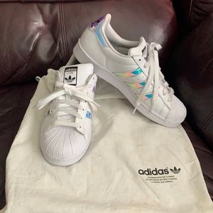 Best 25+ Deals for Holographic Superstars Adidas | Poshmark